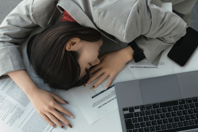 慢性的な疲労が抜けないのはなぜ？整体で体を整えるという選択肢